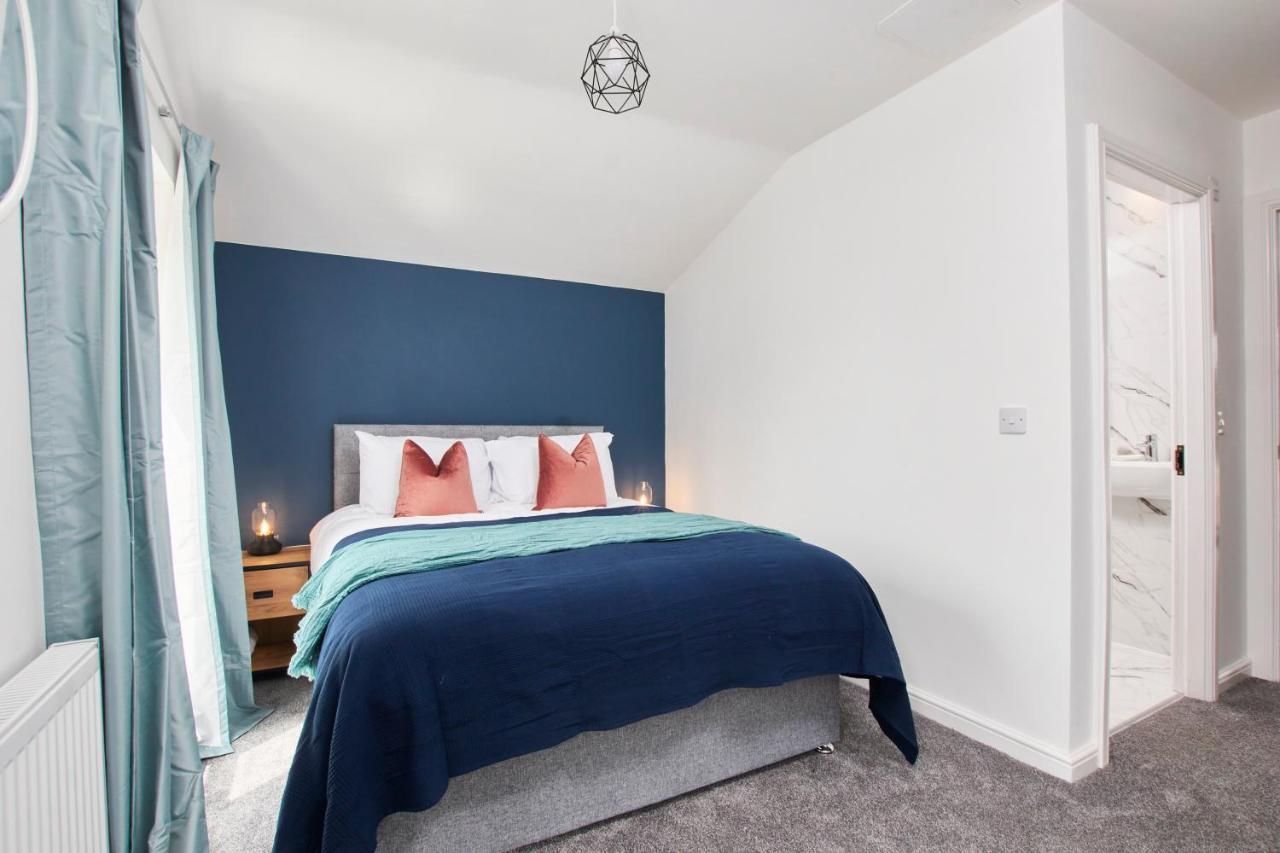 Fabulous 5 Bed House W Parking Villa Manchester Exterior foto